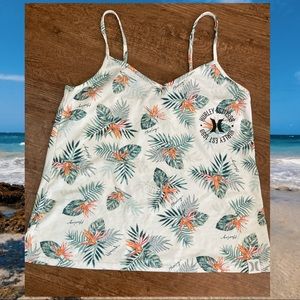 Hurley top